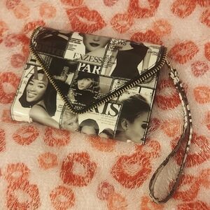 Olivia Miller Black and White Graphic Clutch
